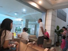 -菲鱼体育恒温游泳馆(中海名城店)