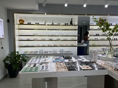 -视野联行眼镜蔡司·依视路官方授权店(顺城店)