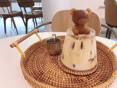 -露露家咖啡店