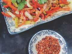 火爆脆肠-乐山食古香跷脚牛肉