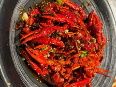 -肥肥虾庄·金牌油焖大虾(杨园滨江时代walk店)