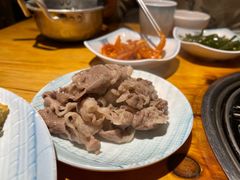 -唯成•韩国炭火烤肉 유성고기