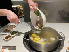 -千岛蚝高压锅生蚝·人参火锅(白云万达店)