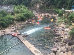 -安吉龙王山峡谷漂流