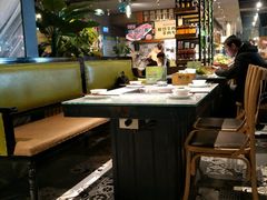 卡座-爱9味·火锅自助主题餐厅(西站店)