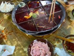 -正南齊北重庆老火锅(光华村直营店)