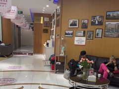 -雅悦齿科(顾村公园店)