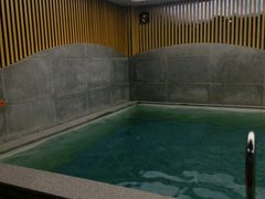 -绿岛汤泉韩式休闲会所