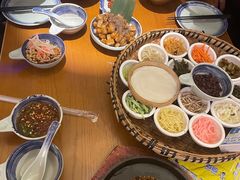 -包整·丝娃娃(一览甲秀楼风景店)