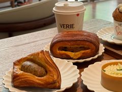 -VERIE BAKEHOUSE