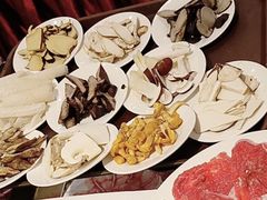-天宜隆蘑菇宴火锅(石景山旗舰店)
