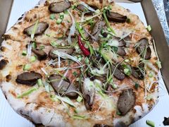北京烤鸭披萨-比萨玛尚诺(港汇恒隆广场店)