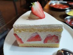 草莓蛋糕-MI WU FACTORY米屋美食工厂餐厅(绿地店)