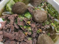 牛肉拼牛丸粉-菜忠潮州牛肉店(岗厦店)