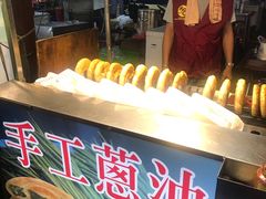 -六合夜市