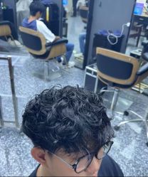 -藤野造型专业烫染接发