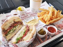 -The Habit Burger Grill 哈比特汉堡(复兴soho店)