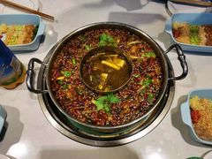 酸菜豆腐锅中锅-蛙两只美蛙鱼头火锅(恒茂店)