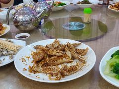 -鹏城人家海鲜酒家·23年老字号(较场尾店)