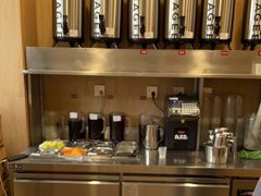 -霸王茶姬(南强街店)
