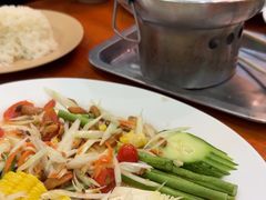 -Dang restaurant (patong phuket)