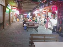 -万绿园