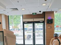 -麦当劳(七宝乐购店)