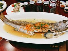 抱盐米鱼-南山饭店(阳明古镇店)