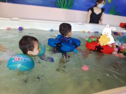 -欢乐悠游婴儿游泳(金碧花园店)