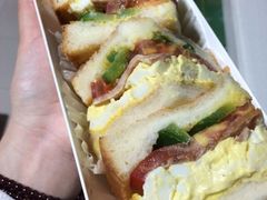 鸡蛋腊肉三明治-巴黎贝甜(宜山路店)