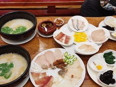 -桥香园过桥米线(国贸店)