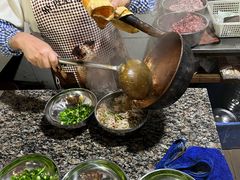 -正宗杨记普洱酸醋米线(总店)