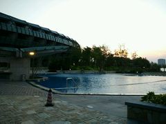 -上海滴水湖皇冠假日酒店