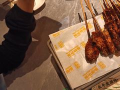 -威记烧嘢·南宁烧烤·超级生牛(绿地店)