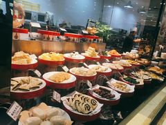 自助取餐区-令氏家外家周秦食府(高新店)