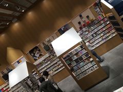 -伊东屋(本店)