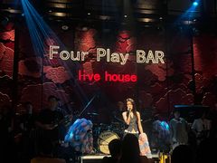 -FOUR PLAY BAR