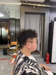 -藤野造型烫发染发