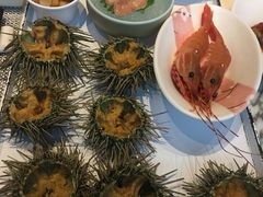 -雍和会海鲜姿造自助(湖东路店)