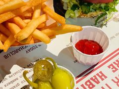 -The Habit Burger Grill 哈比特汉堡(复兴soho店)