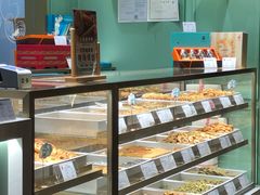 面包甜点陈列柜-上海哈尔滨食品厂(淮海中路店)