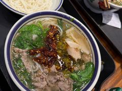 -云阿蛮云南生烫牛肉米线(奉贤路店)