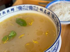 -桥香园过桥米线(国贸店)