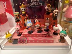 -泡泡玛特POPMART(国金街店)