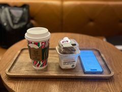 -星巴克臻选(杭州嘉里中心1F店)