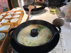 -飞虎过桥米线(翠湖店)