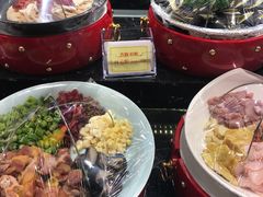 -万重锦·人文川菜馆(骡马市店)