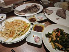 -贯贯吉·清真餐厅(浙江中路店)