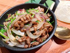 烤羊排羊肉卷饼-耶里夏丽·丝路国际新疆菜·清真食品(徐汇南丹东路臻选店)