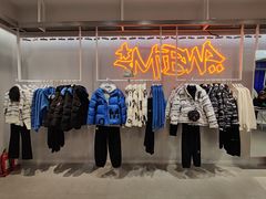 -美特斯邦威(新天地购物中心店)